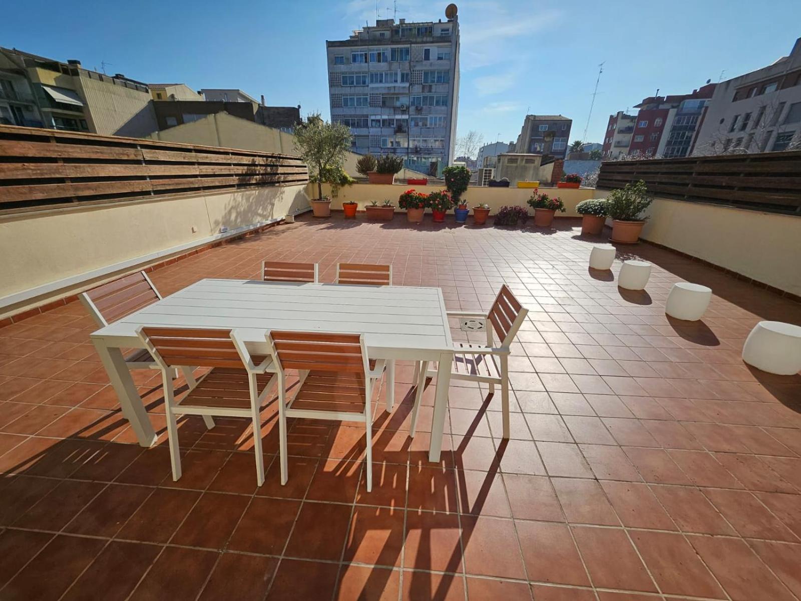 Apartamento Vilallonga Фігерас Екстер'єр фото