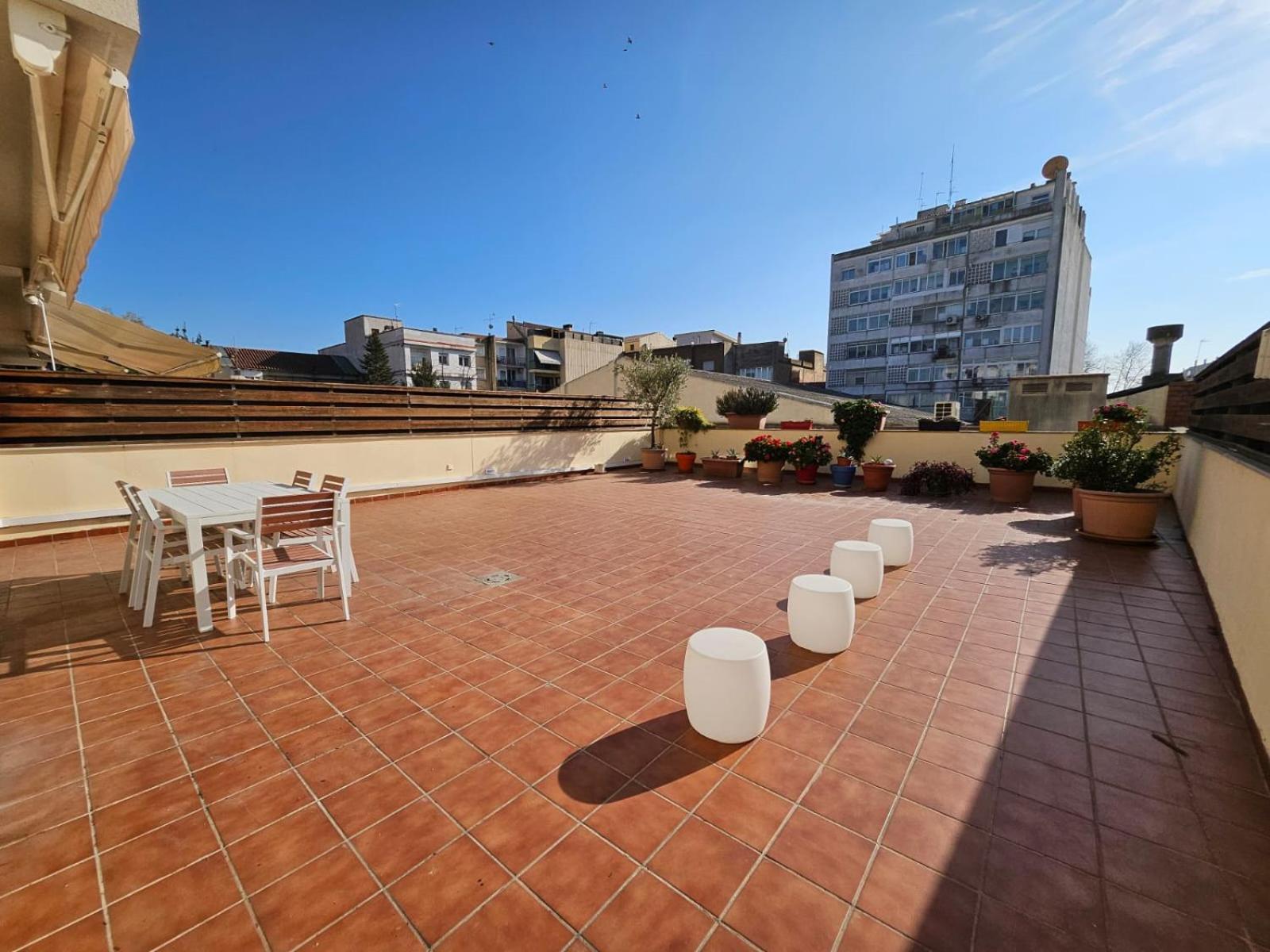 Apartamento Vilallonga Фігерас Екстер'єр фото