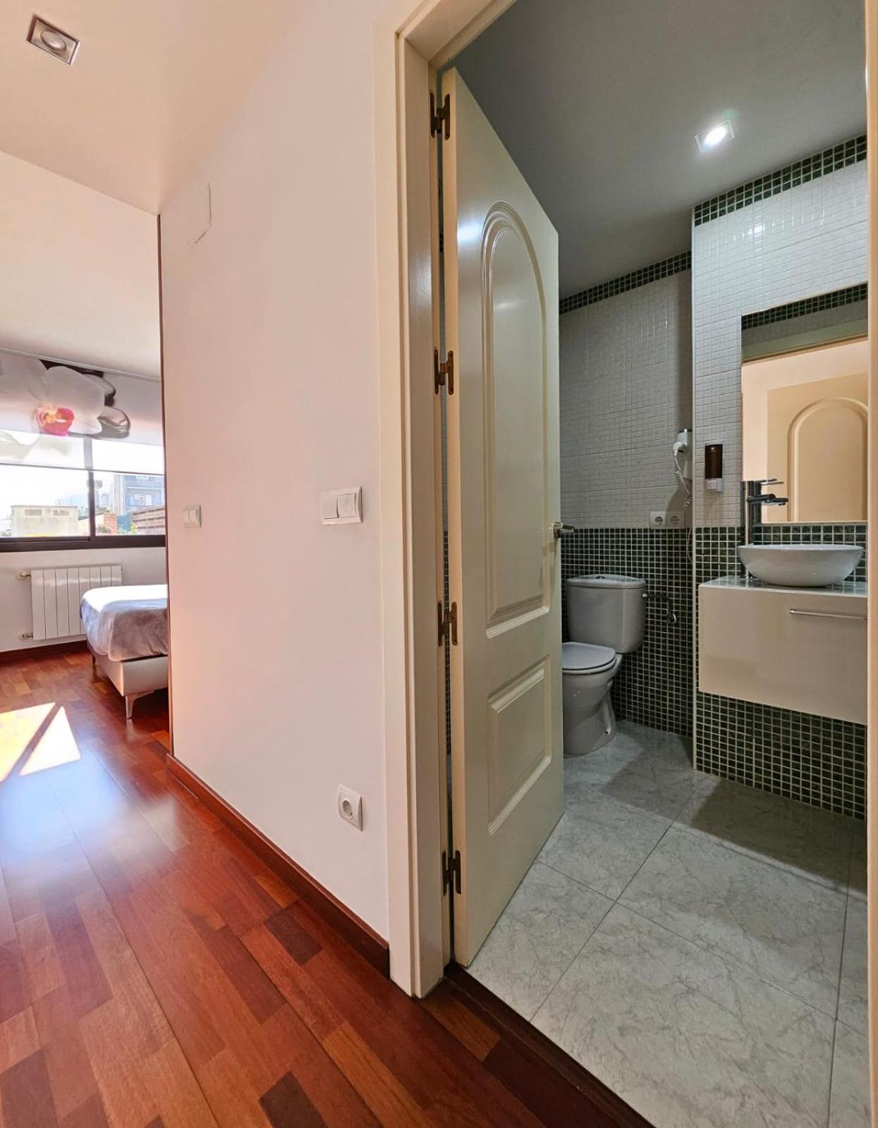 Apartamento Vilallonga Фігерас Екстер'єр фото